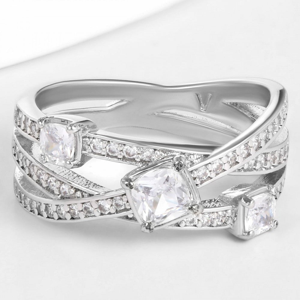 Anillo de Aleación Bañado en Oro con Cristal Emporia® Blanco