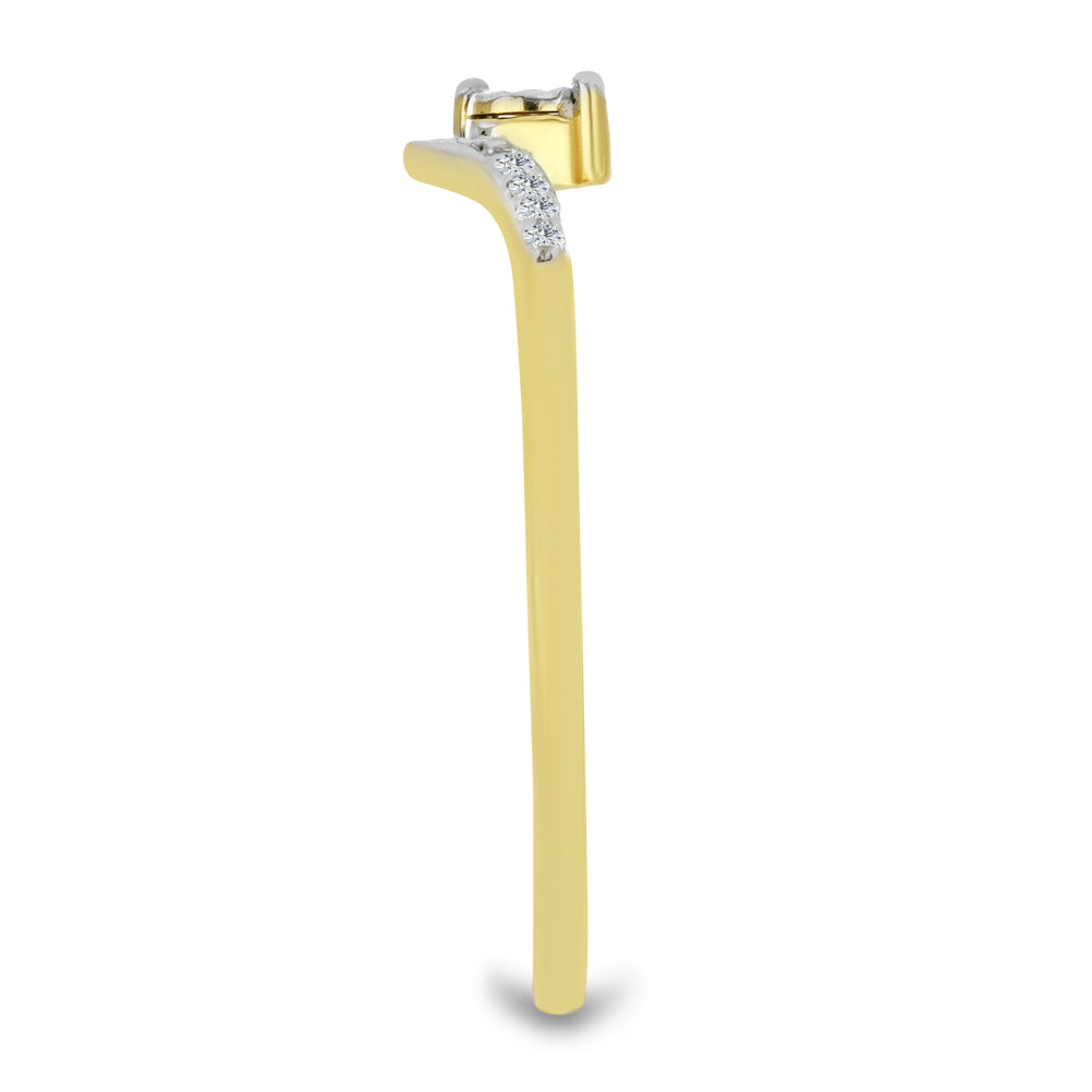 Anillo de Plata Bañada en Oro con Diamante blanco y Zircón Blanco