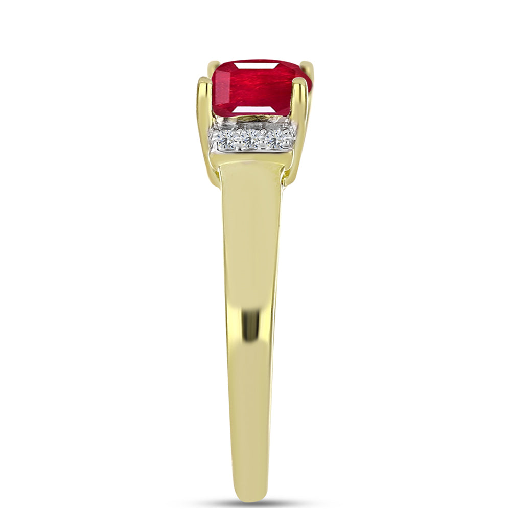 Anillo de Plata Bañada en Oro con Rubí de Madagascar y Topacio Blanco