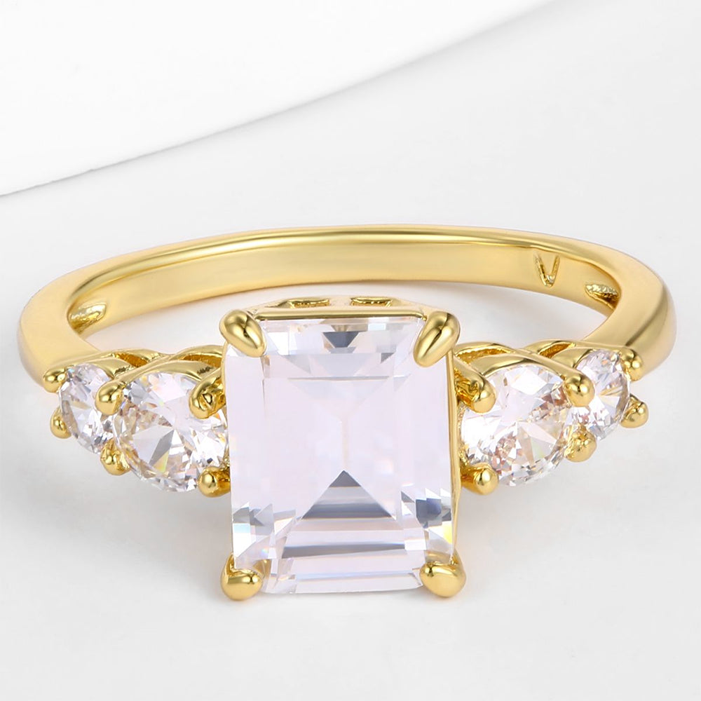 Anillo de Aleación Bañado en Oro con Cristal Emporia® Blanco 1 