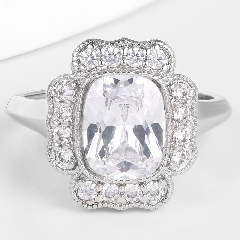 Anillo de Aleación Bañado en Oro con Cristal Emporia® Blanco 1 