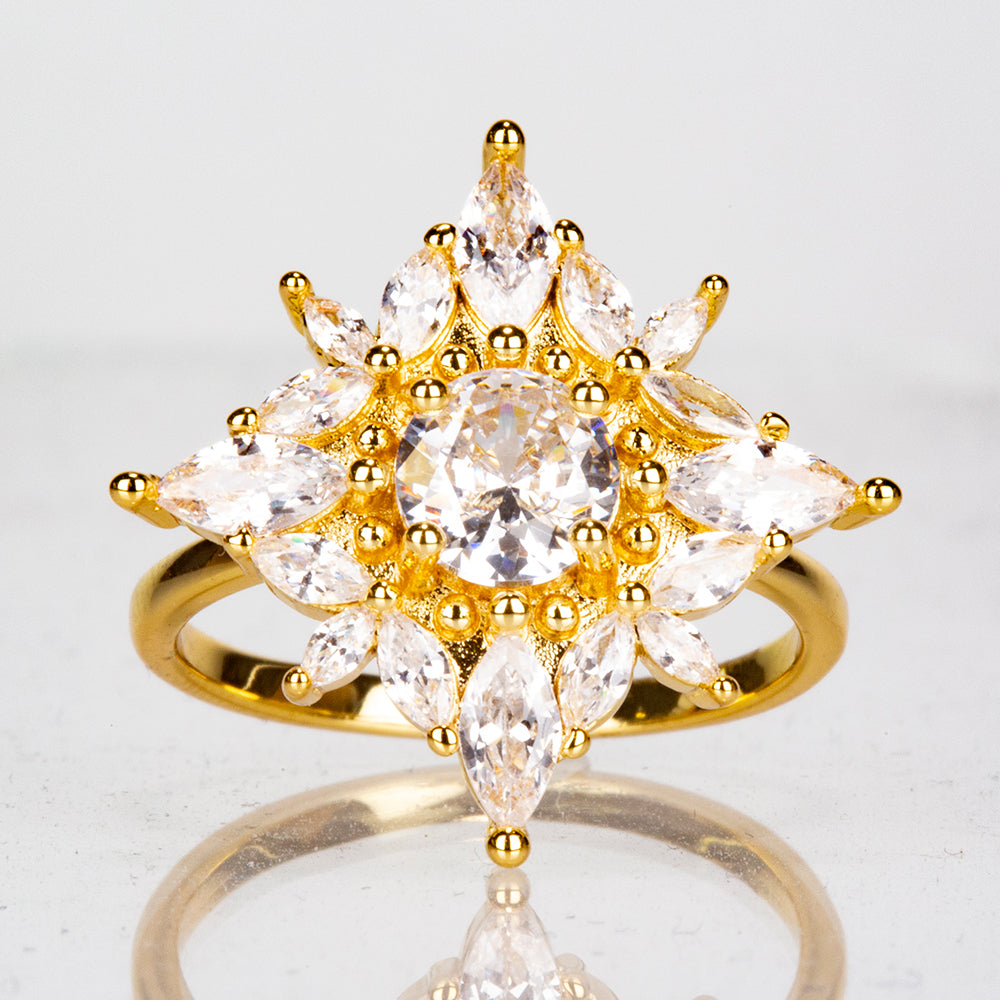 Anillo de Aleación Bañado en Oro con Cristal Emporia® Blanco