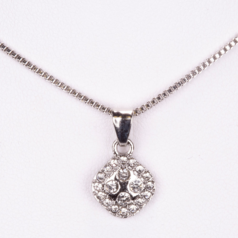 Conjunto de joyería Emporia de 5 piezas, de alta calidad y en tono plateado, presentado en una exclusiva caja de regalo con efecto piel (incluye reloj, pulsera, collar, pendientes y anillo, con cristal blanco Emporia).