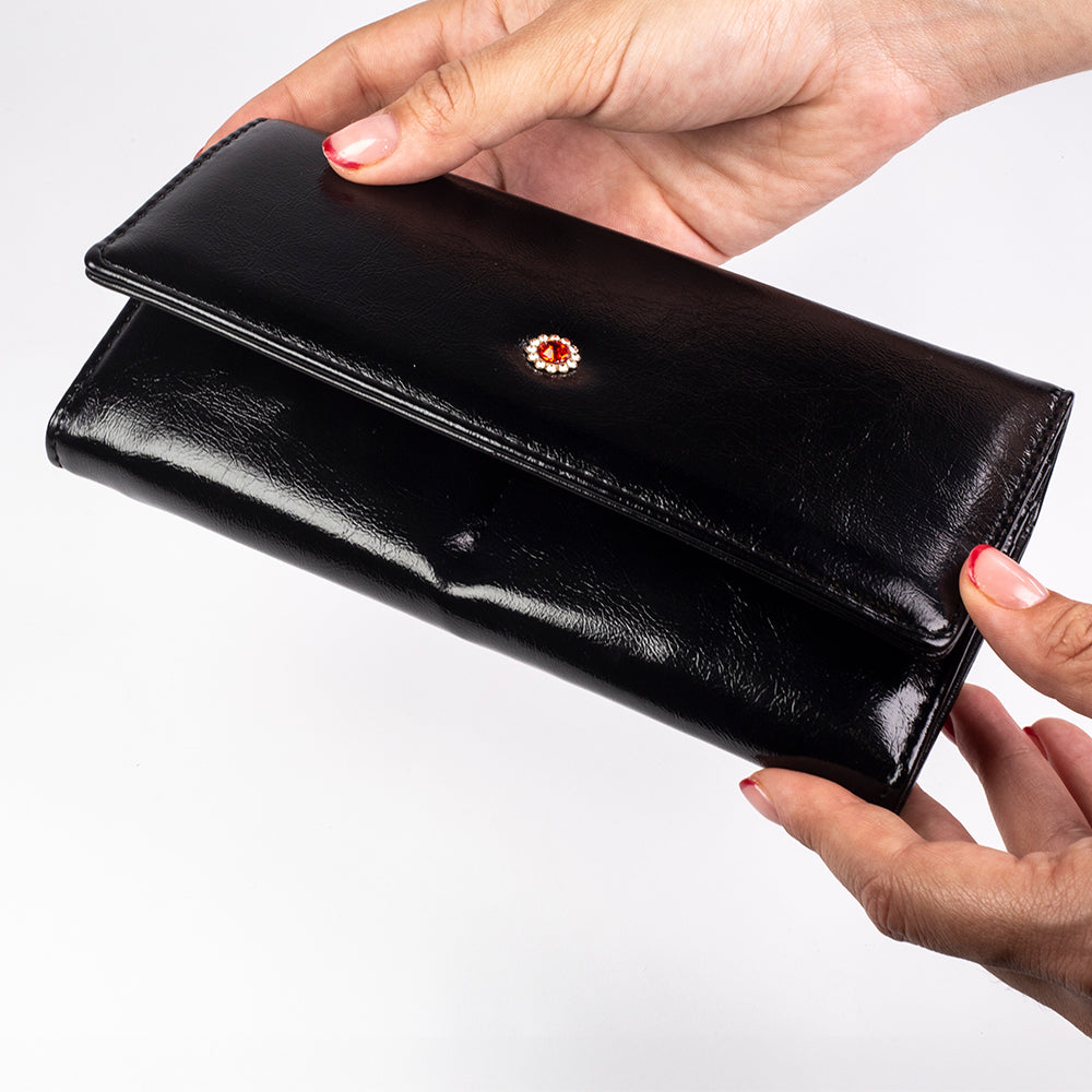 Cartera de privacidad con clave secreta de acceso para mujer. Color: negro y rojo