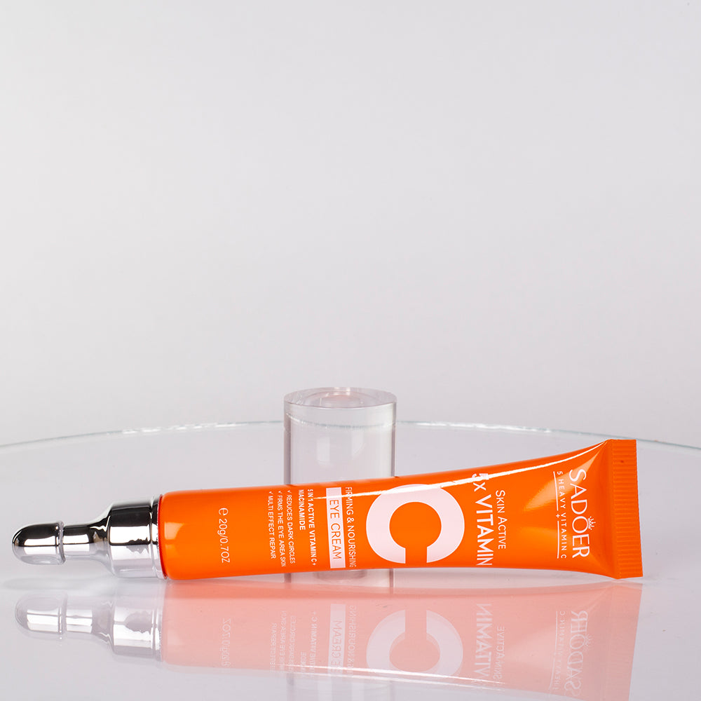 Set de regalo SADOER 5x Vitamina C para unificar el tono de la piel e hidratar el rostro – 6 piezas