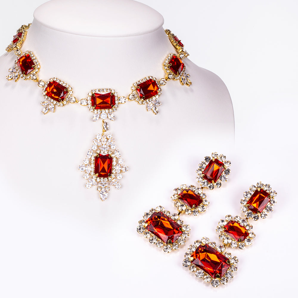 Conjunto de Aleación Bañado en Oro con Cristal Emporia® Rojo y Cristal Emporia® Blanco ( Collar +Pendientes ) 1 