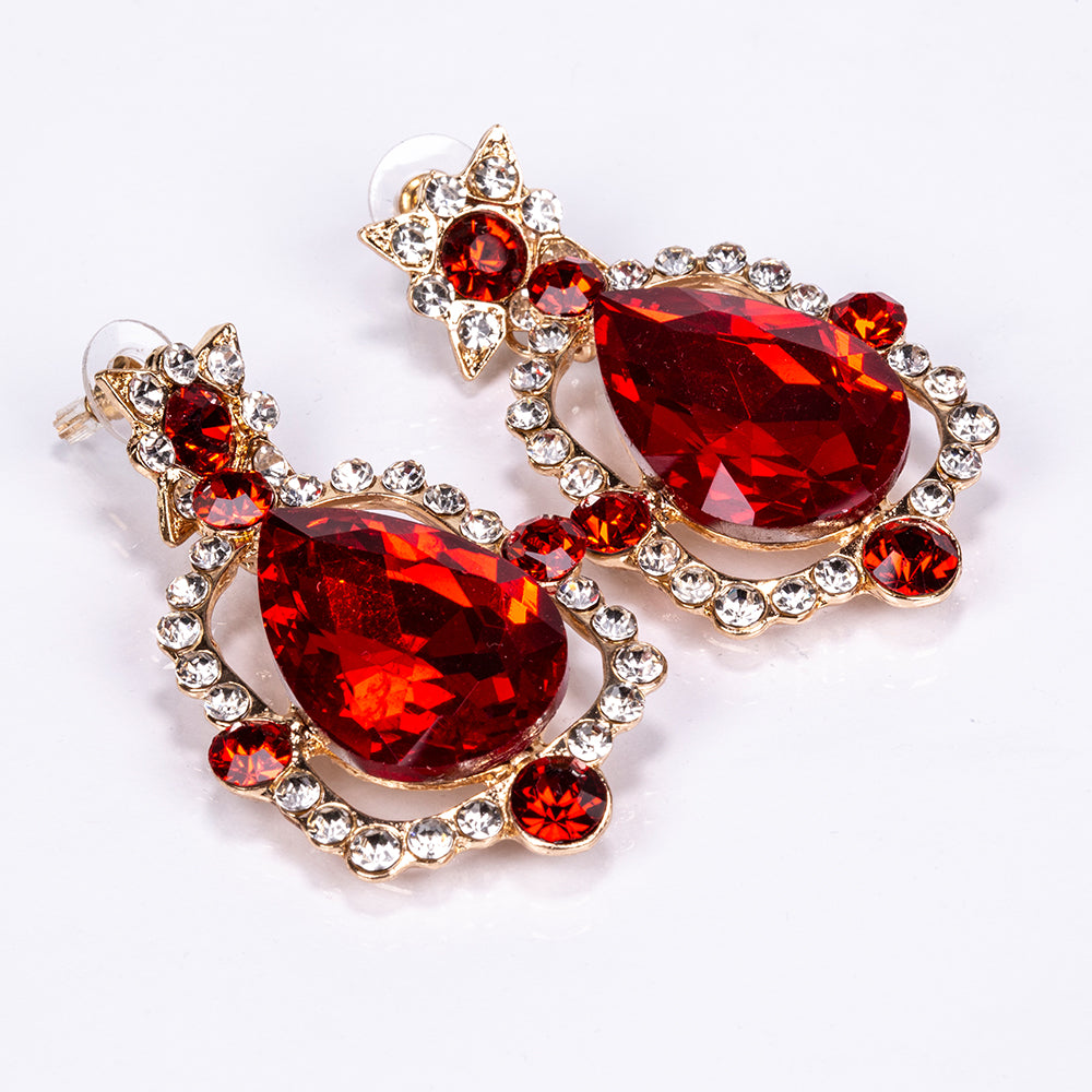 Conjunto de Aleación Bañado en Oro con Cristal Emporia® Rojo y Cristal Emporia® Blanco ( Collar +Pendientes )