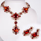 Conjunto de Aleación Bañado en Oro con Cristal Emporia® Rojo y Cristal Emporia® Blanco ( Collar +Pendientes )