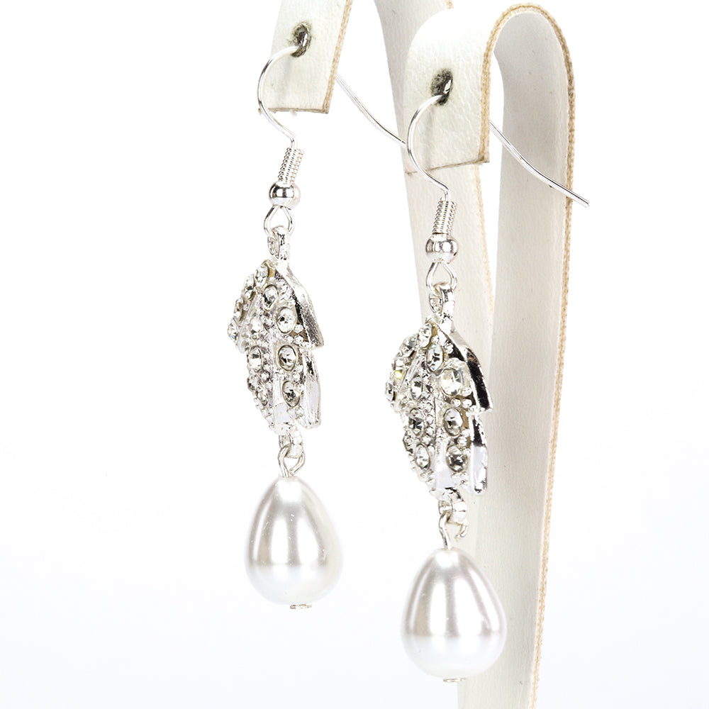 Conjunto de Aleación Bañado en Oro con Perla de cristal y Cristal Emporia® Blanco ( Collar +Pendientes )