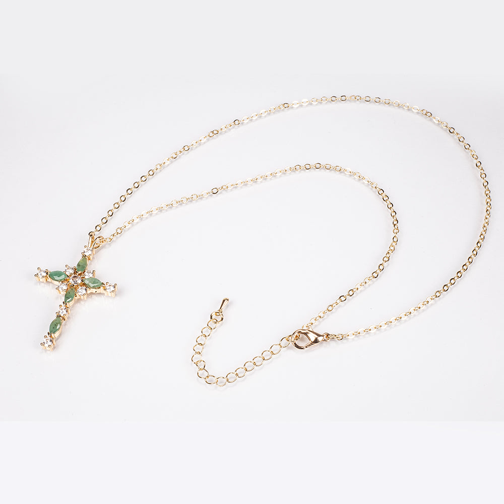 Cruz Collar de Aleación Bañado en Oro con Esmeralda y Cristal Emporia® Blanco ( Collar +Colgante )
