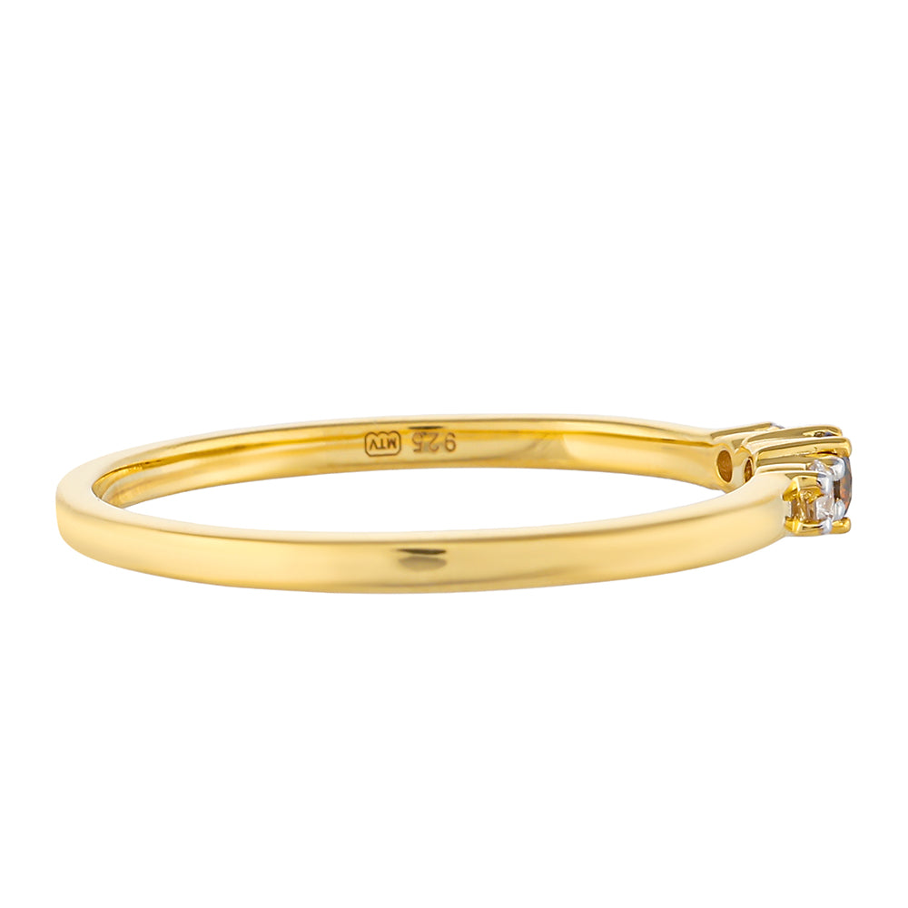 Anillo de Plata Bañada en Oro con Diamante Rojo y Diamante blanco