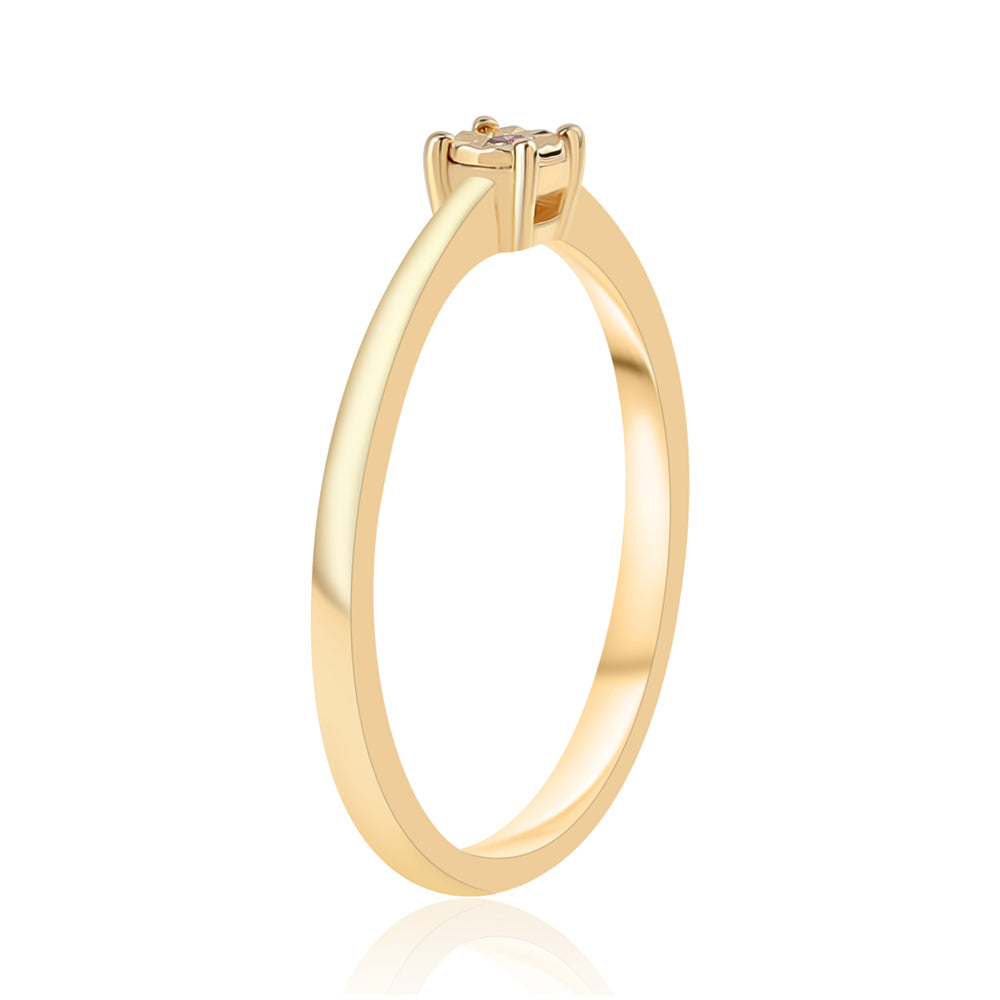 Anillo de Plata Bañada en Oro con Diamante Rojo