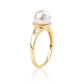 Anillo de Plata Bañada en Oro con Perla blanca de agua dulce y Topacio Blanco