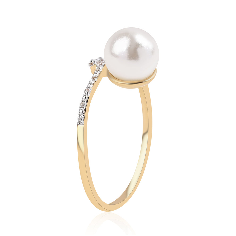 Anillo de Plata Bañada en Oro con Perla blanca de agua dulce y Topacio Blanco