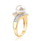 Anillo de Plata Bañada en Oro con Perla blanca de agua dulce y Topacio Blanco