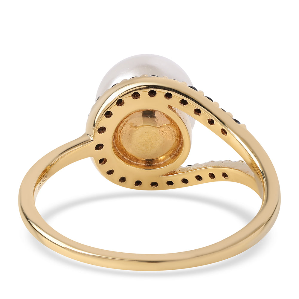 Anillo de Plata Bañada en Oro con Espinela Negra y Perla blanca de agua dulce 3 