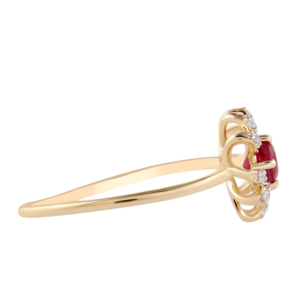 Anillo de Oro 9K con Rubí de Madagascar y Zircón Blanco 3 