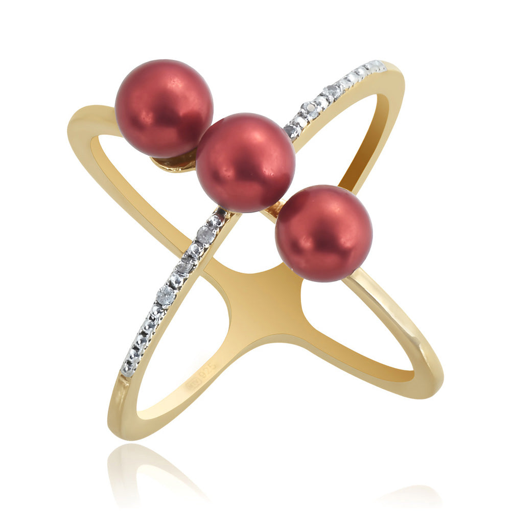 Anillo de Plata Bañada en Oro con Perla roja de río y Topacio Blanco