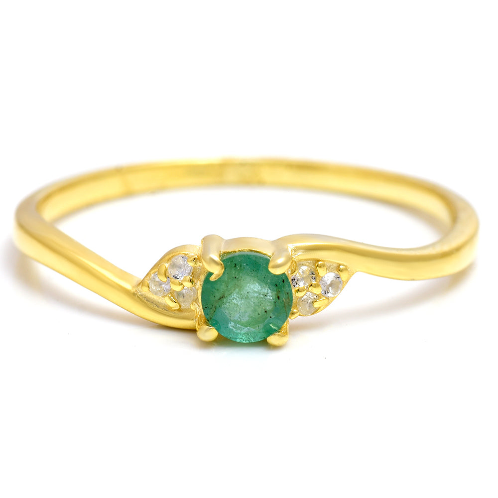 Anillo de Plata Bañada en Oro con Esmeralda de Brasil y Topacio Blanco