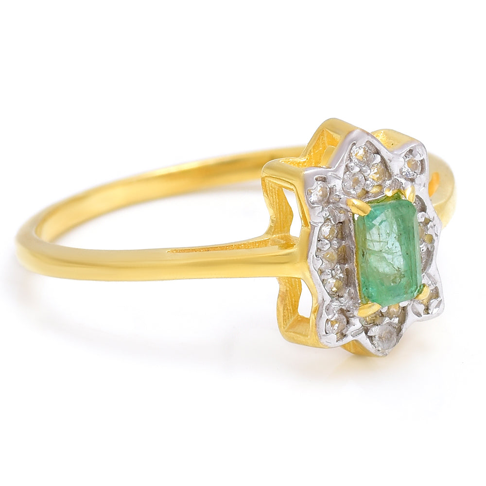 Anillo de Plata Bañada en Oro con Esmeralda de Brasil y Topacio Blanco