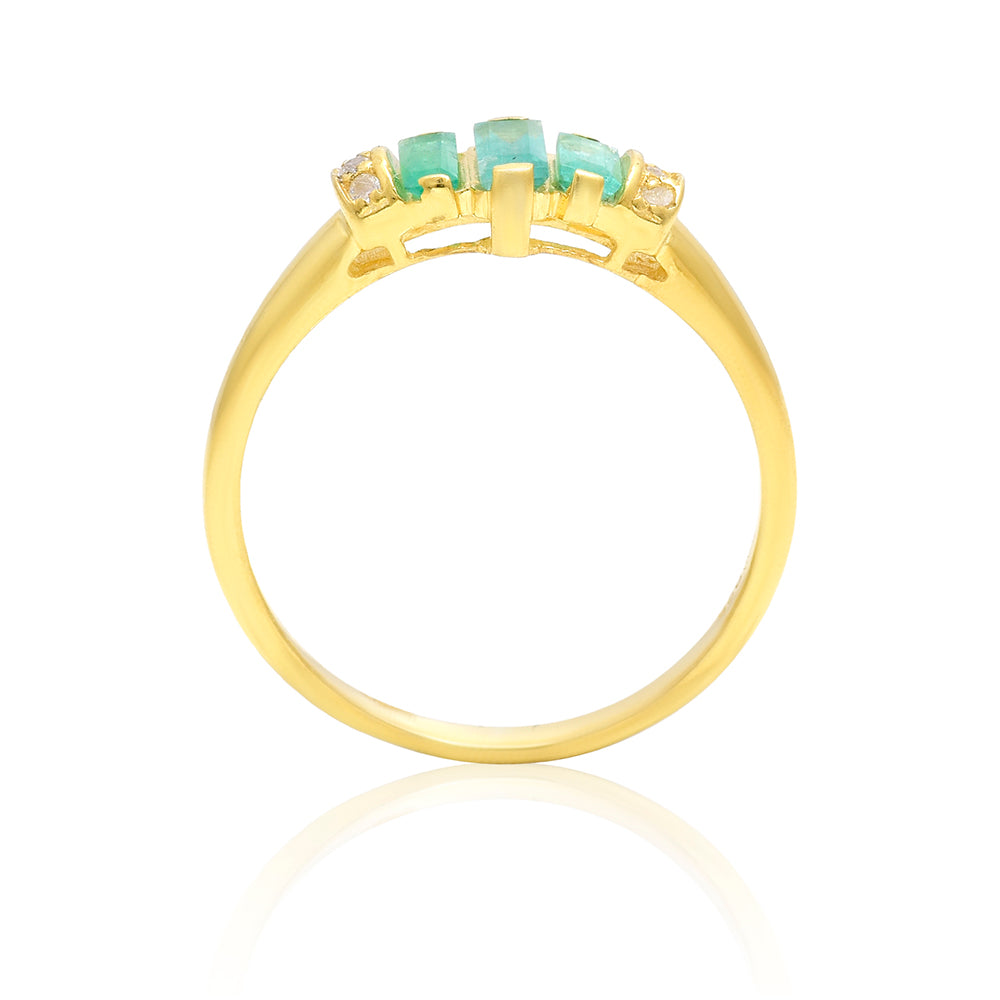Anillo de Plata Bañada en Oro con Esmeralda de Brasil y Topacio Blanco