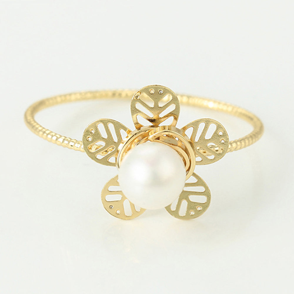 Anillo de Aleación Bañado en Oro con Perla de cristal