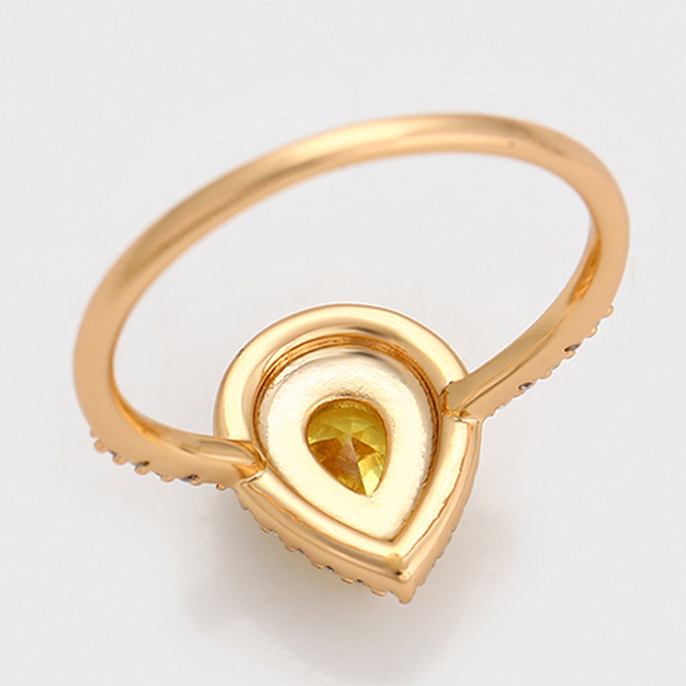 Anillo de Aleación Bañado en Oro con Cristal Emporia® Amarillo y Cristal Emporia® Blanco 6 