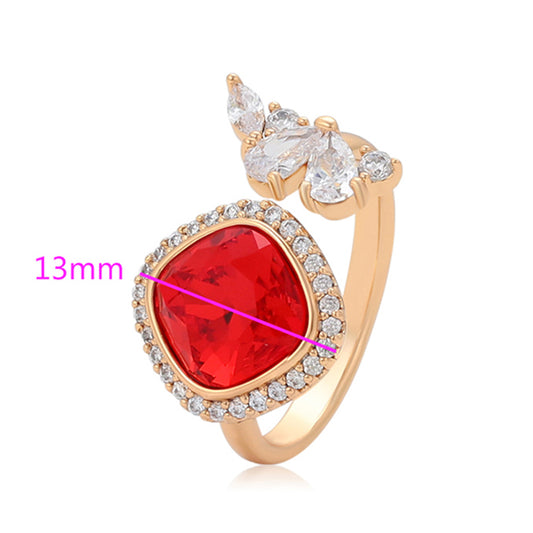 Anillo de Aleación Bañado en Oro con Cristal Emporia® Rojo y Cristal Emporia® Blanco