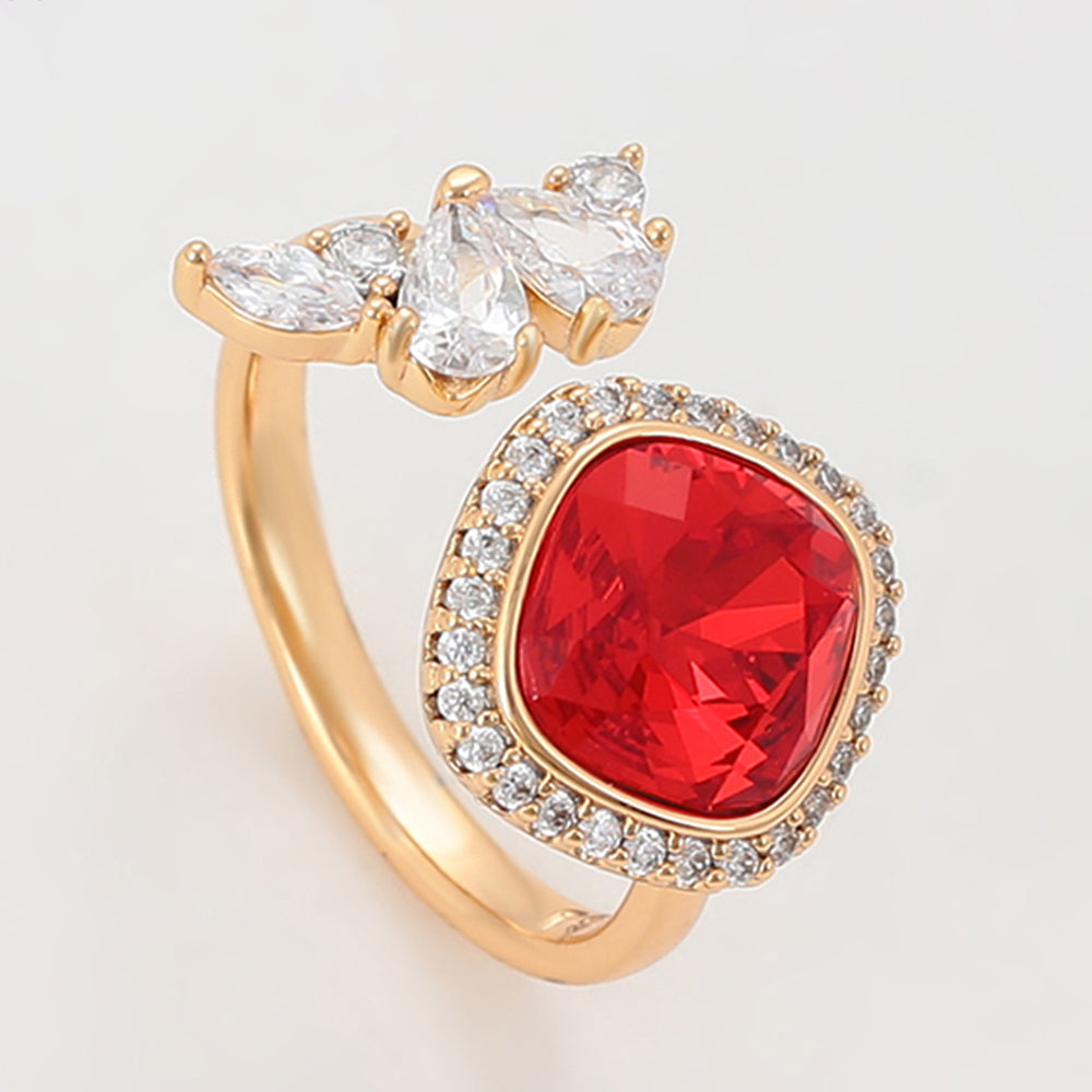 Anillo de Aleación Bañado en Oro con Cristal Emporia® Rojo y Cristal Emporia® Blanco 6 