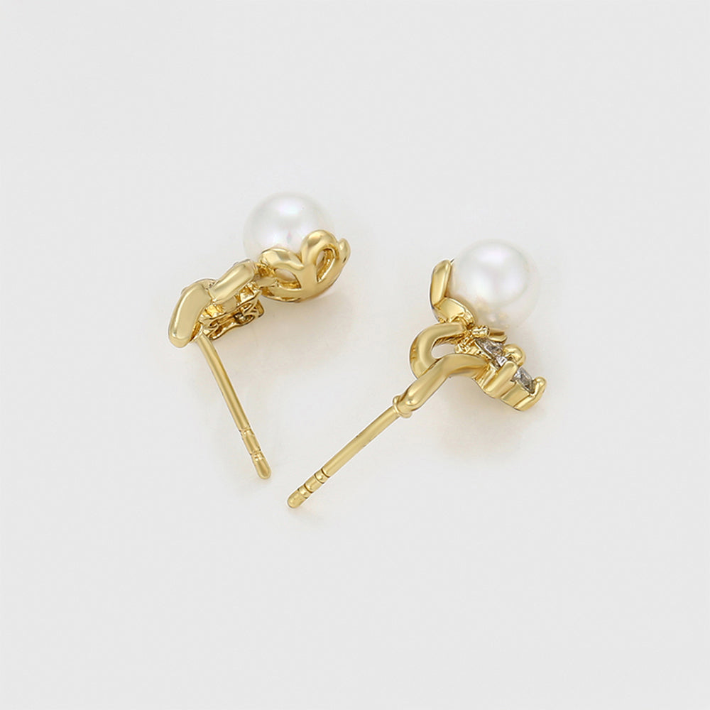 Pendientes de Aleación Bañado en Oro con Perla de cristal y Cristal Emporia® Blanco