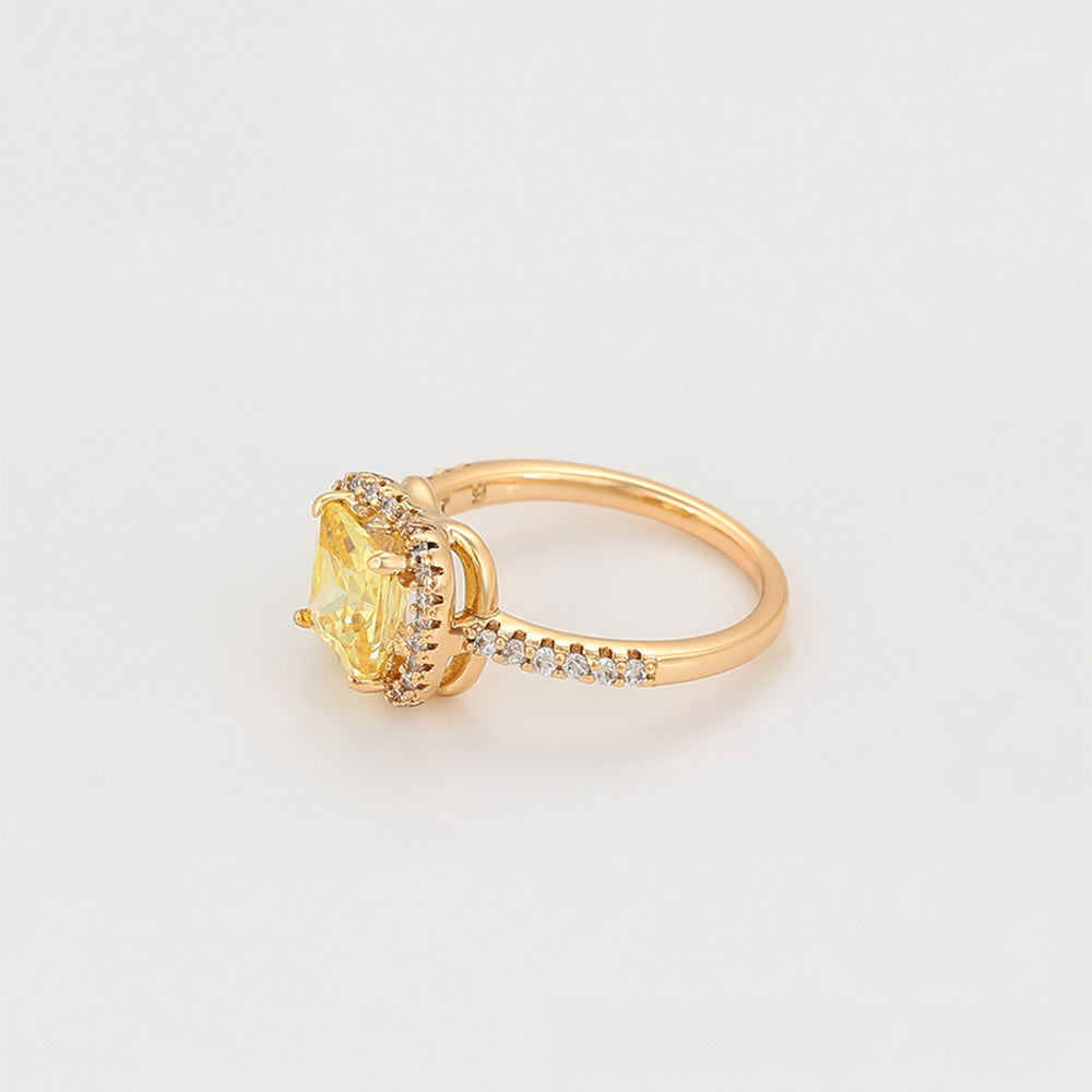 Anillo de Aleación Bañado en Oro con Cristal Emporia® Amarillo y Cristal Emporia® Blanco 6 