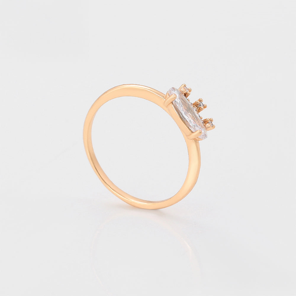 Anillo de Aleación Bañado en Oro con Cristal Emporia® Blanco 4 