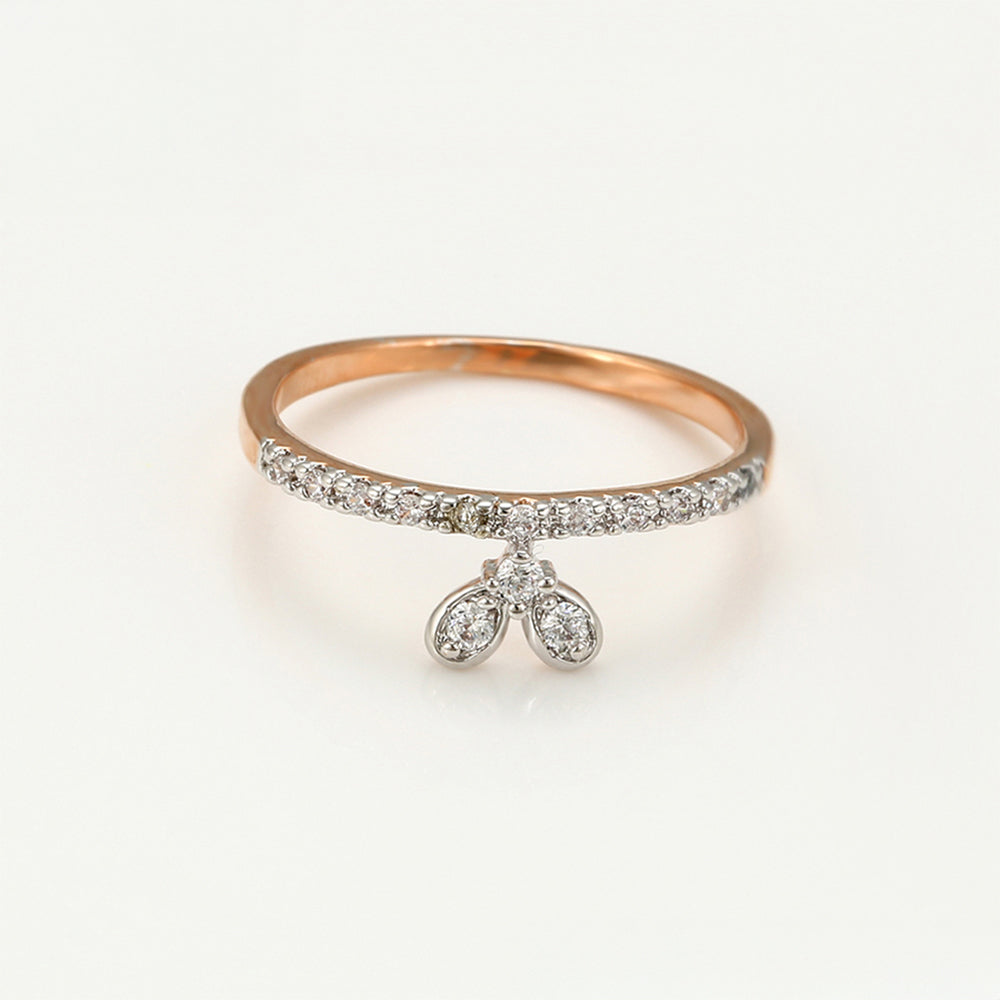 Anillo de Aleación Bañado en Oro con Cristal Emporia® Blanco 5 