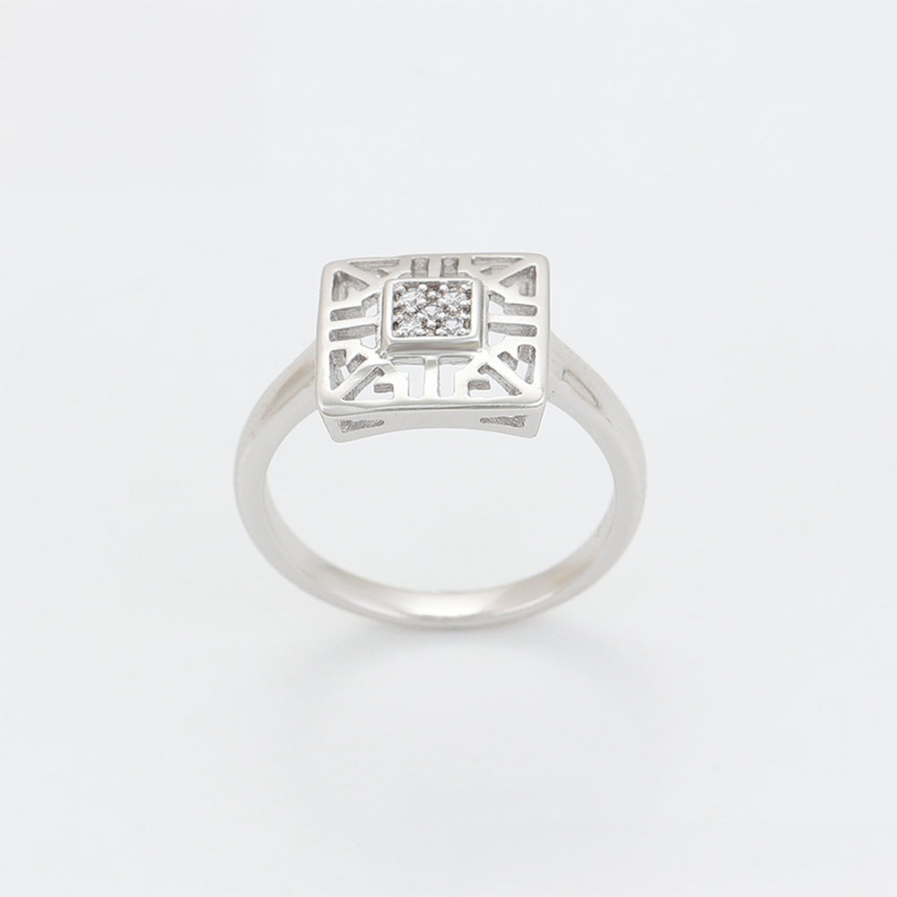 Conjunto de Aleación Bañado en Oro con Cristal Emporia® Blanco ( Pendientes +Anillo ) 6 