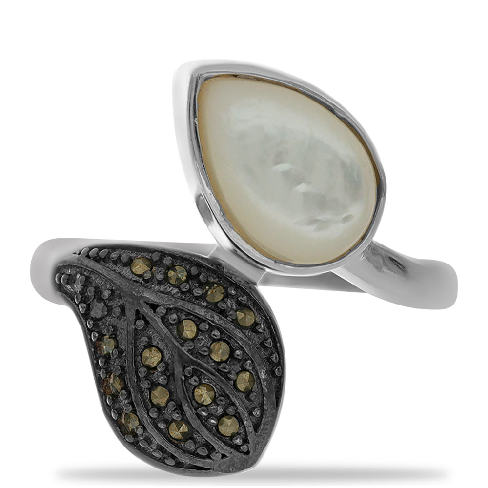 Anillo de Plata con Marcasita de Austria y Madreperla