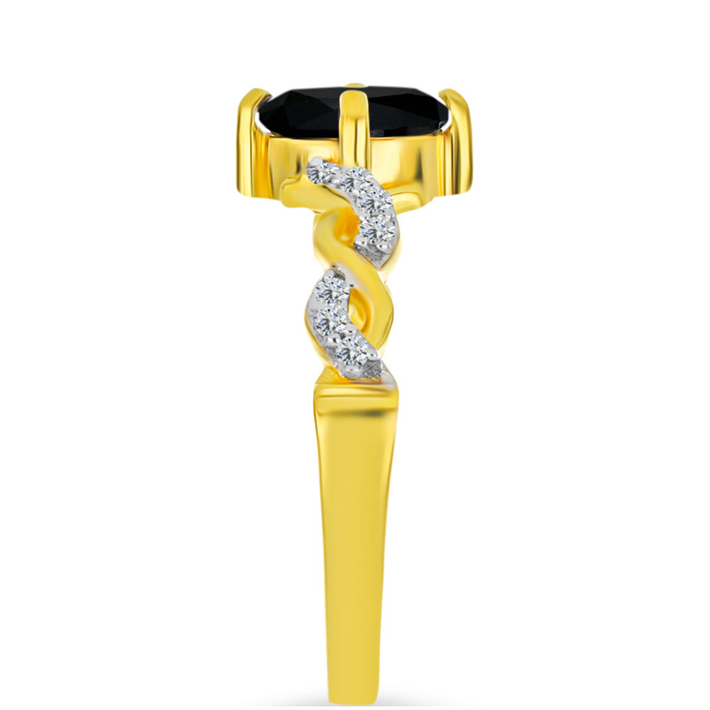 Anillo de Plata Bañada en Oro con Ónix Negro y Topacio Blanco