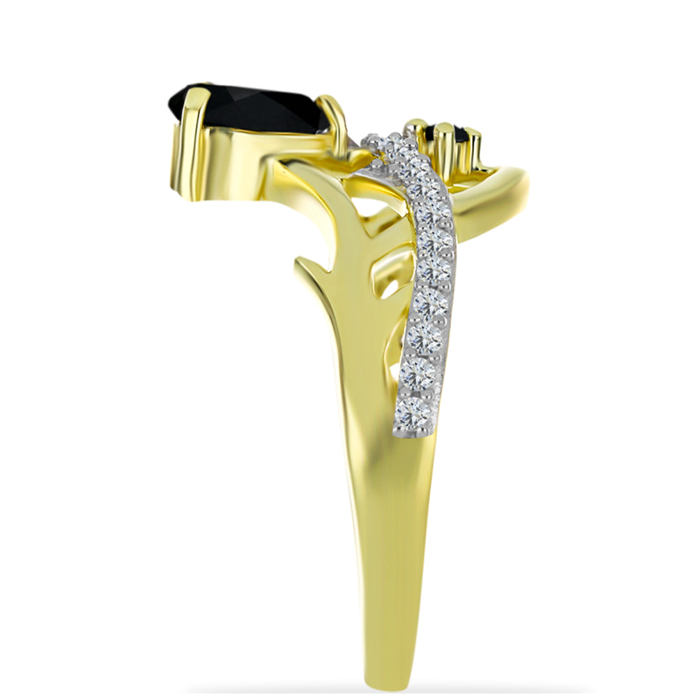 Anillo de Plata Bañada en Oro con Ónix Negro y Topacio Blanco