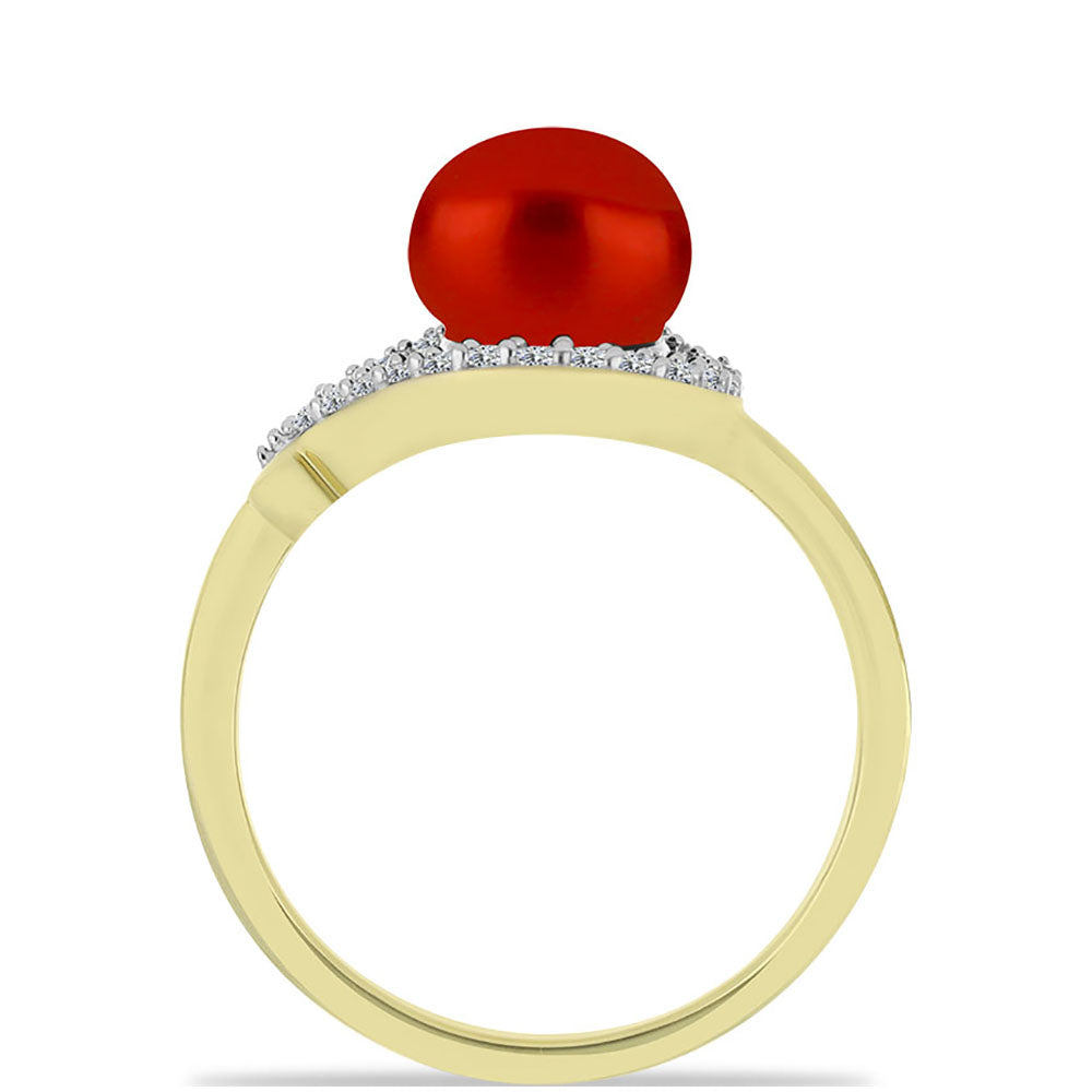Anillo de Plata Bañada en Oro con Perla roja de río y Topacio Blanco