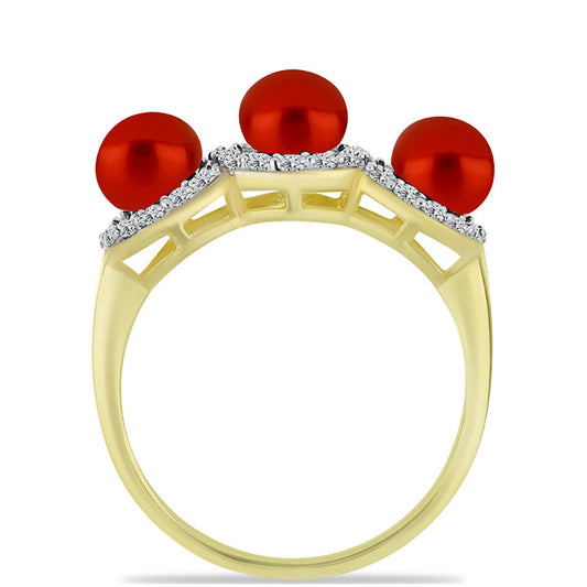 Anillo de Plata Bañada en Oro con Perla roja de río y Topacio Blanco
