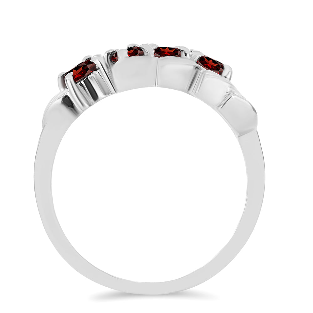 Anillo de Plata con Granate Barton