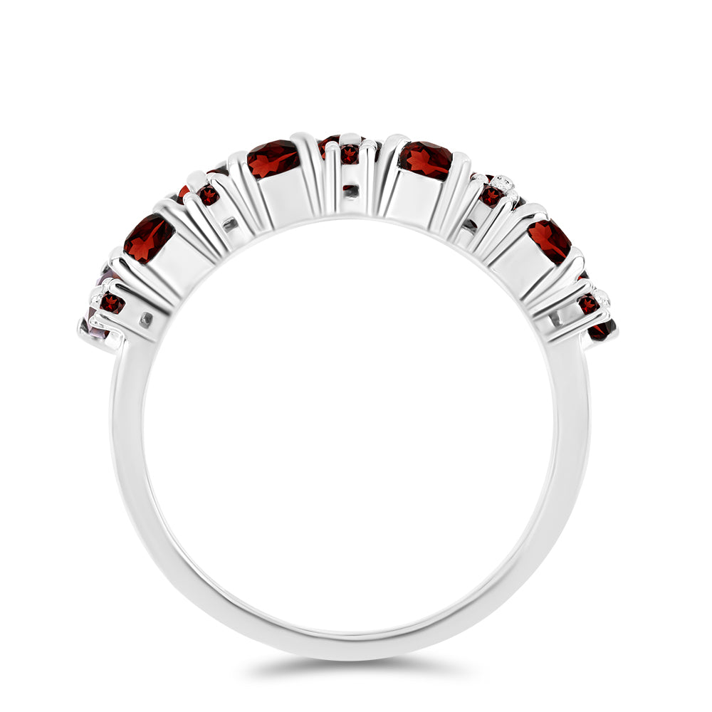 Anillo de Plata con Granate Barton