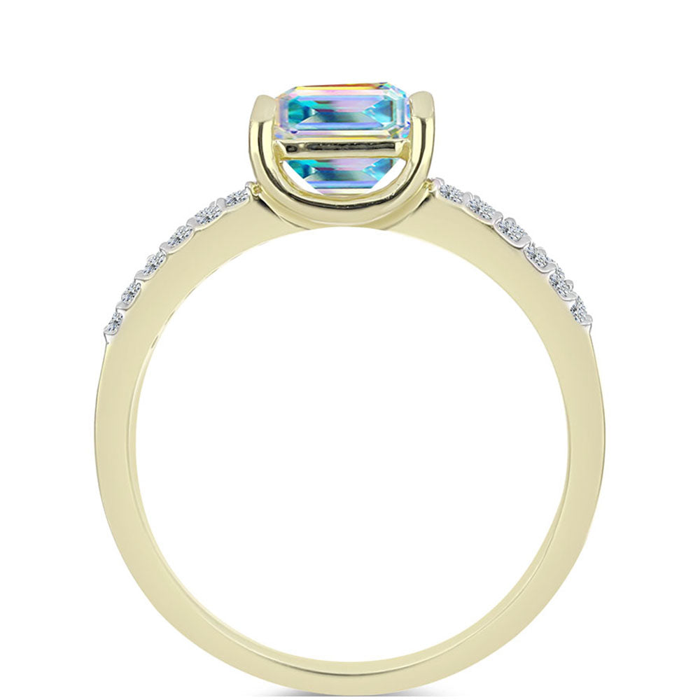 Anillo de Plata Bañada en Oro con Moisanita hielo y Topacio Blanco 2 