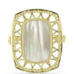 Anillo de Plata Bañada en Oro con Madreperla