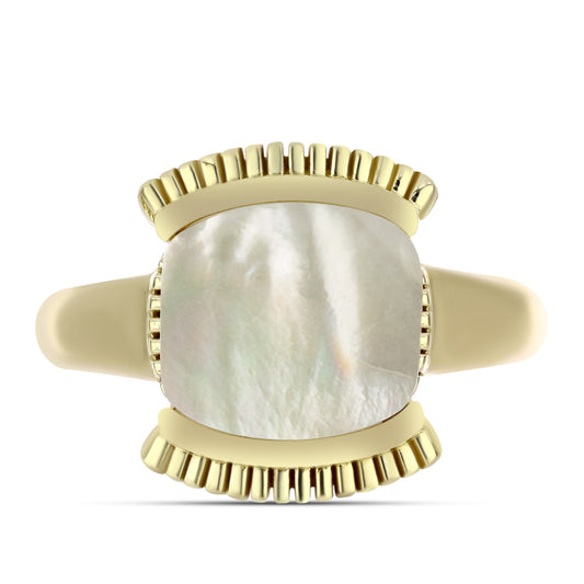 Anillo de Plata Bañada en Oro con Madreperla