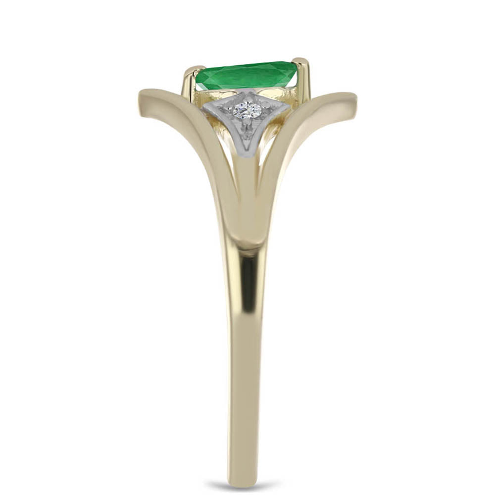 Anillo de Plata Bañada en Oro con Esmeralda de Brasil y Zircón blanco natural