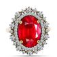 Anillo de Plata Bañada en Oro con Ágata Roja y Topacio Blanco