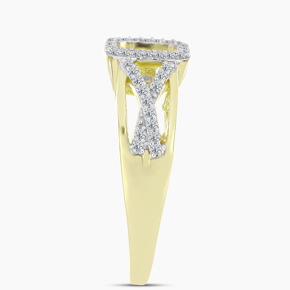Anillo de Plata Bañada en Oro con Diamante blanco y Topacio Blanco