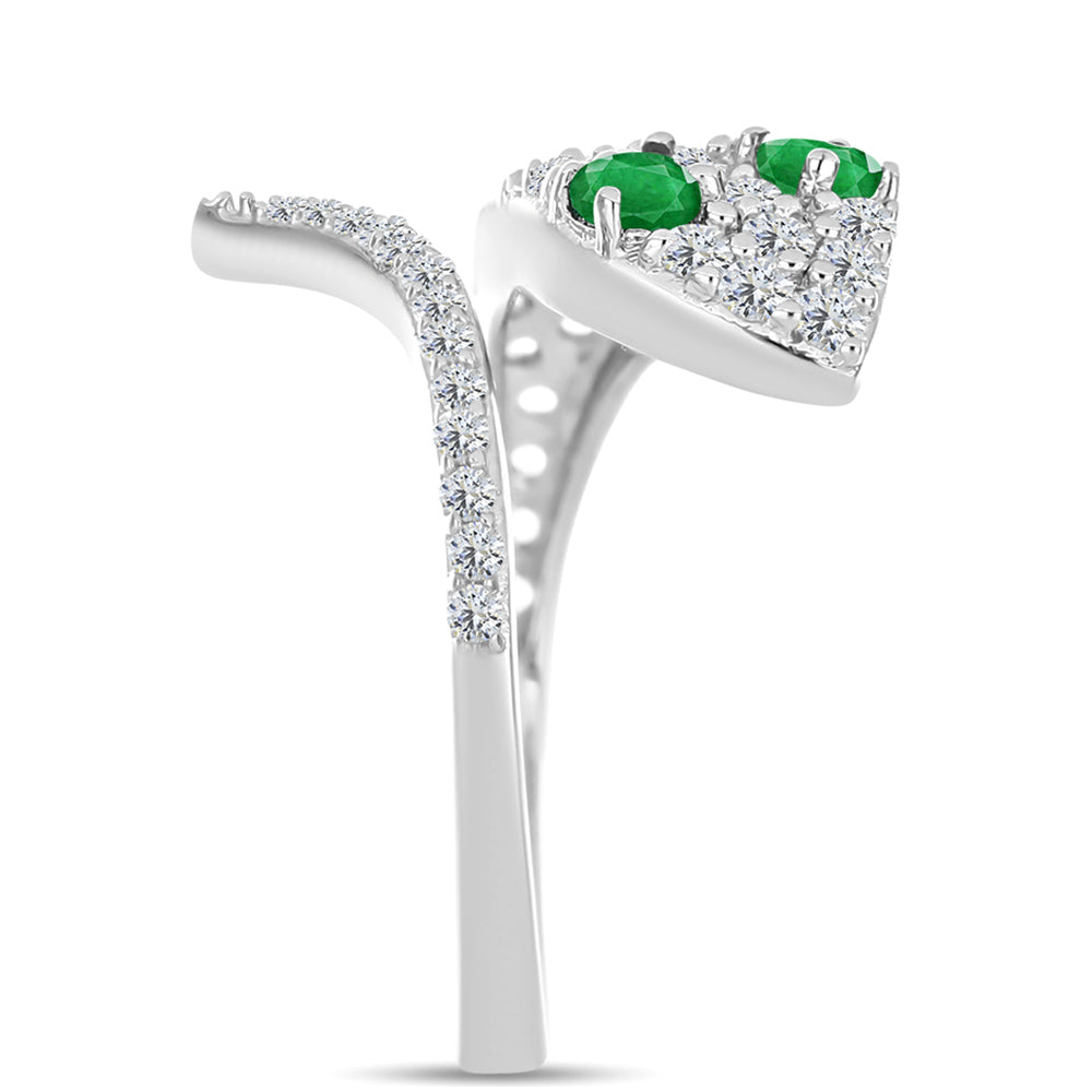 Anillo de Plata con Esmeralda de Zambia y Topacio Blanco