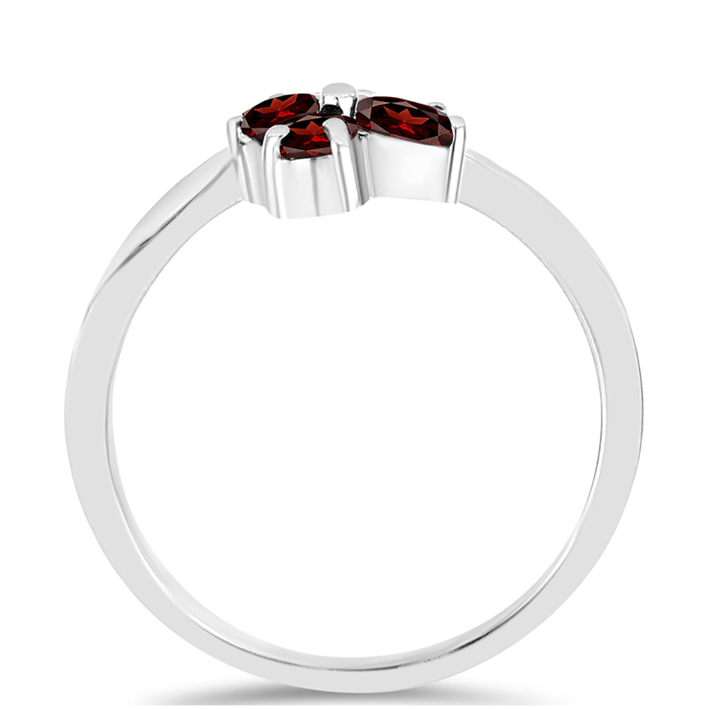 Anillo de Plata con Granate Barton