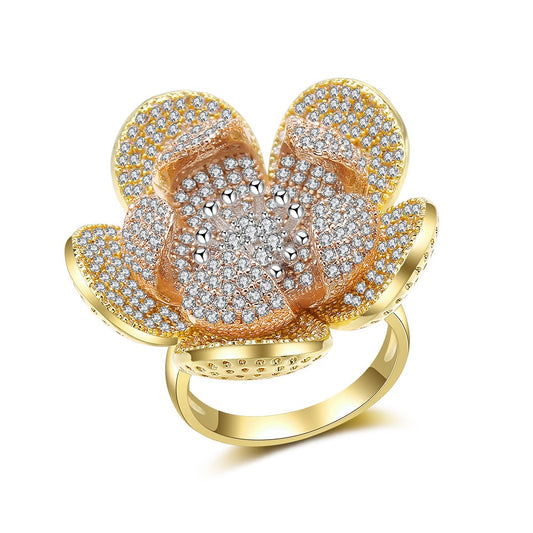 Anillo de Aleación Bañado en Oro con Cristal Emporia® Blanco